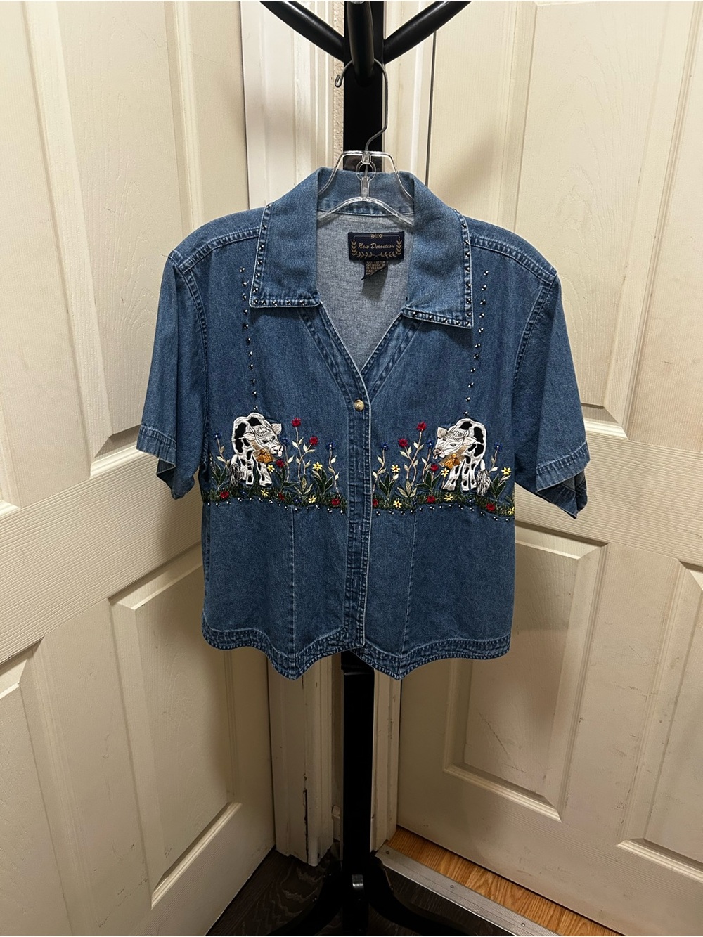 Vintage Embroidered Denim Button-Up Shirt with Floral & Cow Appliqué